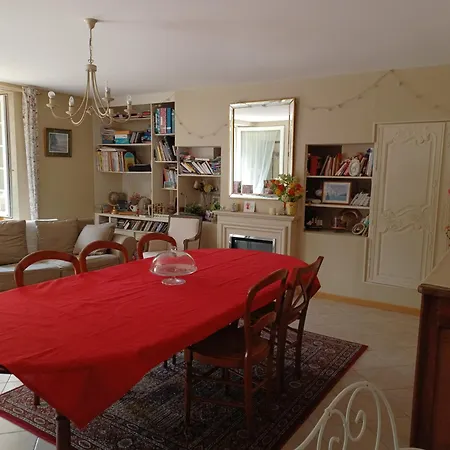 Maison En Pierres Hébergement de vacances Le Parc